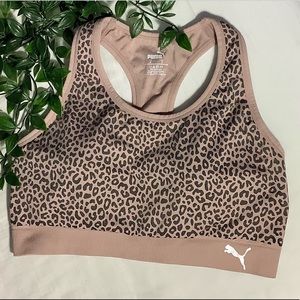 NWOT Puma Seamless Sports Bra FAST SHIPPING 🤎
